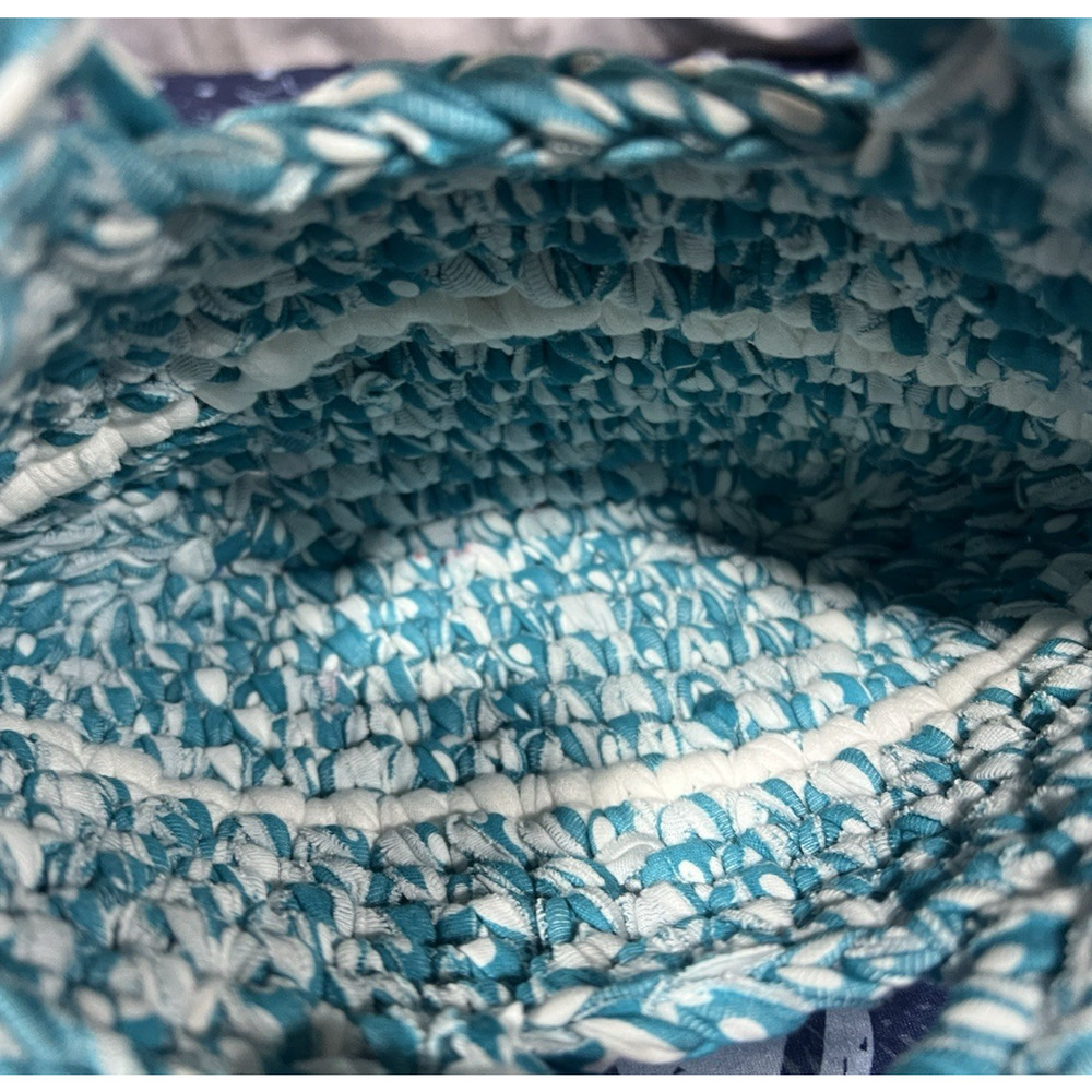 Handmade t shirt yarn bubble purse blue and white 10in w 7in deep - Picture 3 of 3